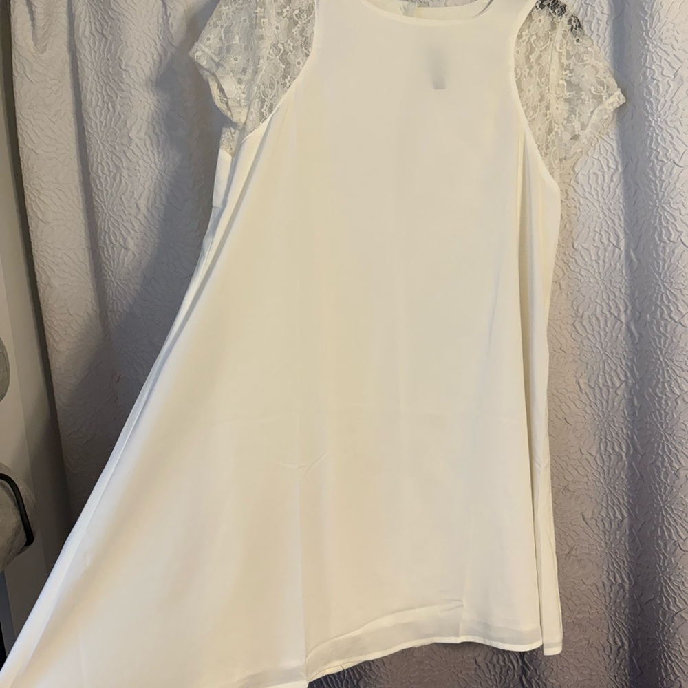 Elegant White Lace Sleeve Midi Dress